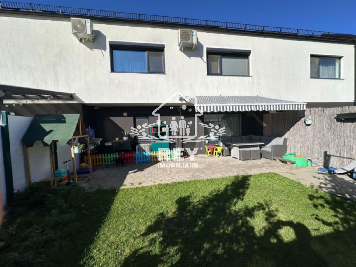 Triplex de vânzare în Șelimbăr 5 camere zona Triajului 3dorm-3băi-3P - Poză 31