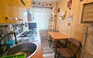 Predeal str M Eminescu, garsoniera mobilata si utilata complet - Poză 3