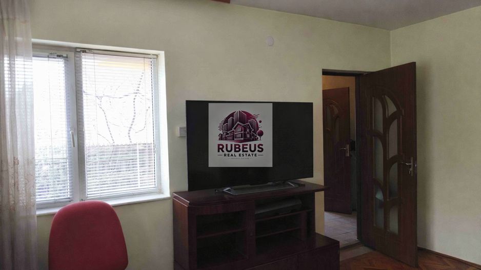 Casa cu personalitate in Calomfirescu – spatiu, liniste si teren gener - Poză 14