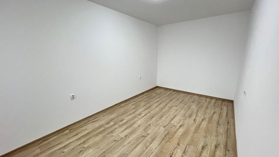 Casa cu 7 camere | 3 balcoane | Garaj | 220 mp + 80 mp curte | Cartier Panorama - Poză 19