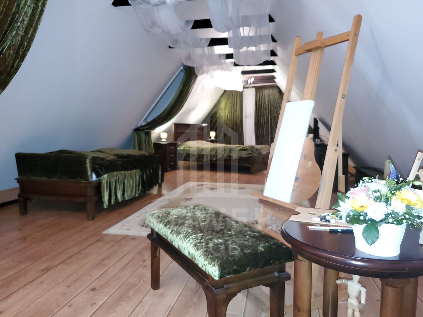 Pensiune de vânzare-9 camere cu baie, restaurant, curte-Apoldu de Sus - Poză 13