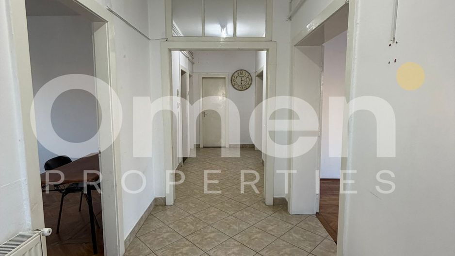 Casa individuala cu curte disponibila pentru vanzare, situata in zona centrala - Poză 13