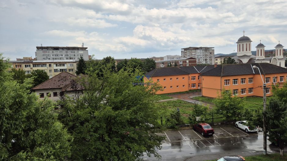 Vand apart. 3 camere, 2 bai, 2 balcoane, mobilat, M3, et 3, st-56mp! - Poză 11