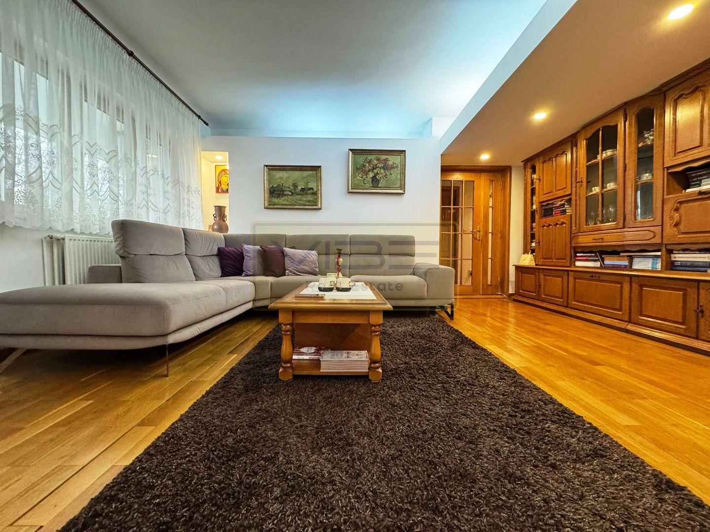 Apartament 3 camere 2 bai central Rond Podu Ros - Poză 6