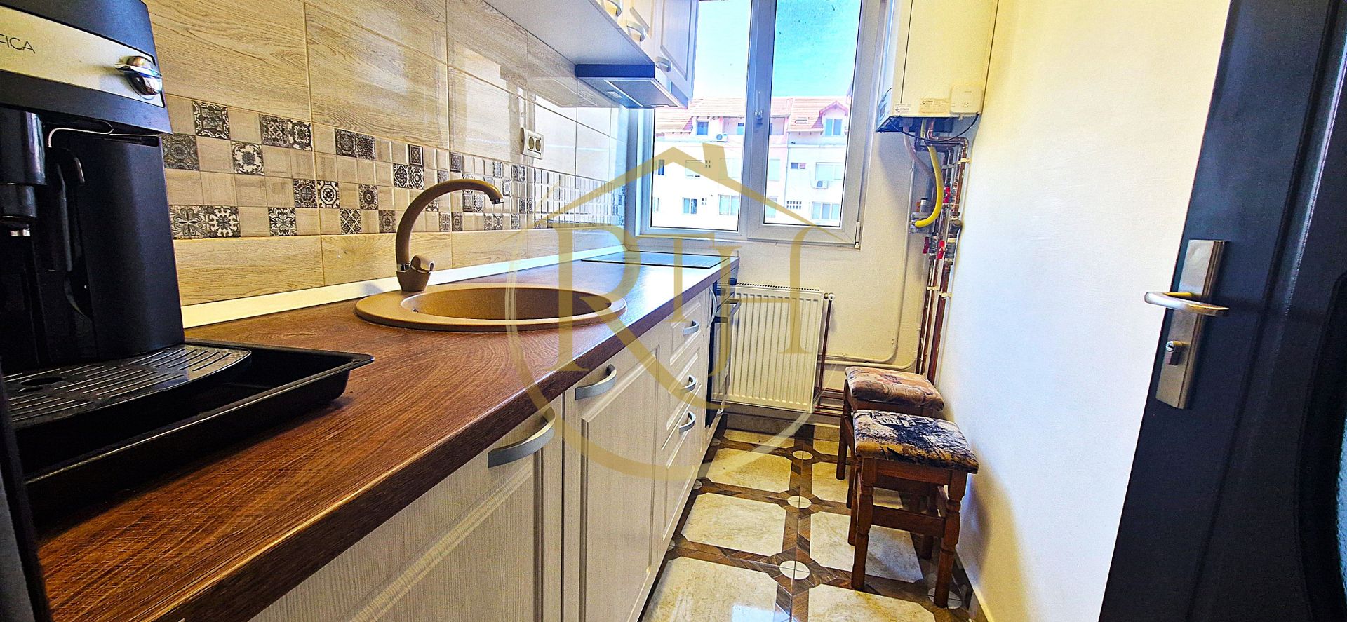 Închiriere apartament cu 3 camere recent renovat-zona Spital Judetean - Poză 16