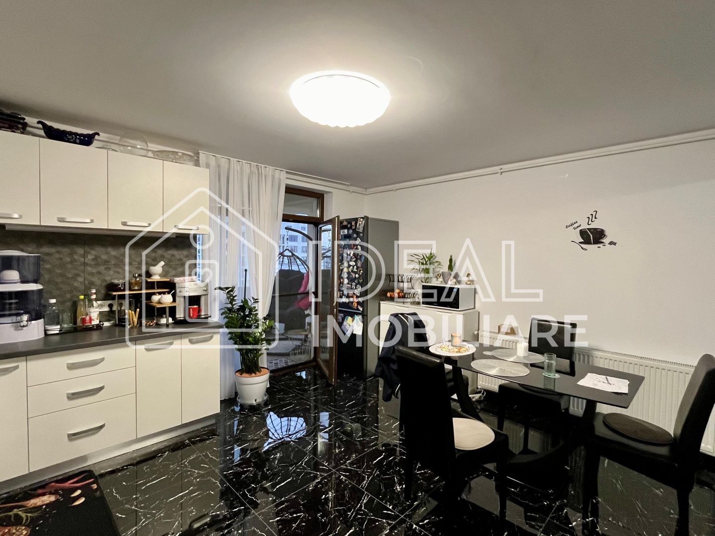 Penthouse cu 4 camere si terasa, complet Mobilat, zona Doamna Stanca - Poză 10