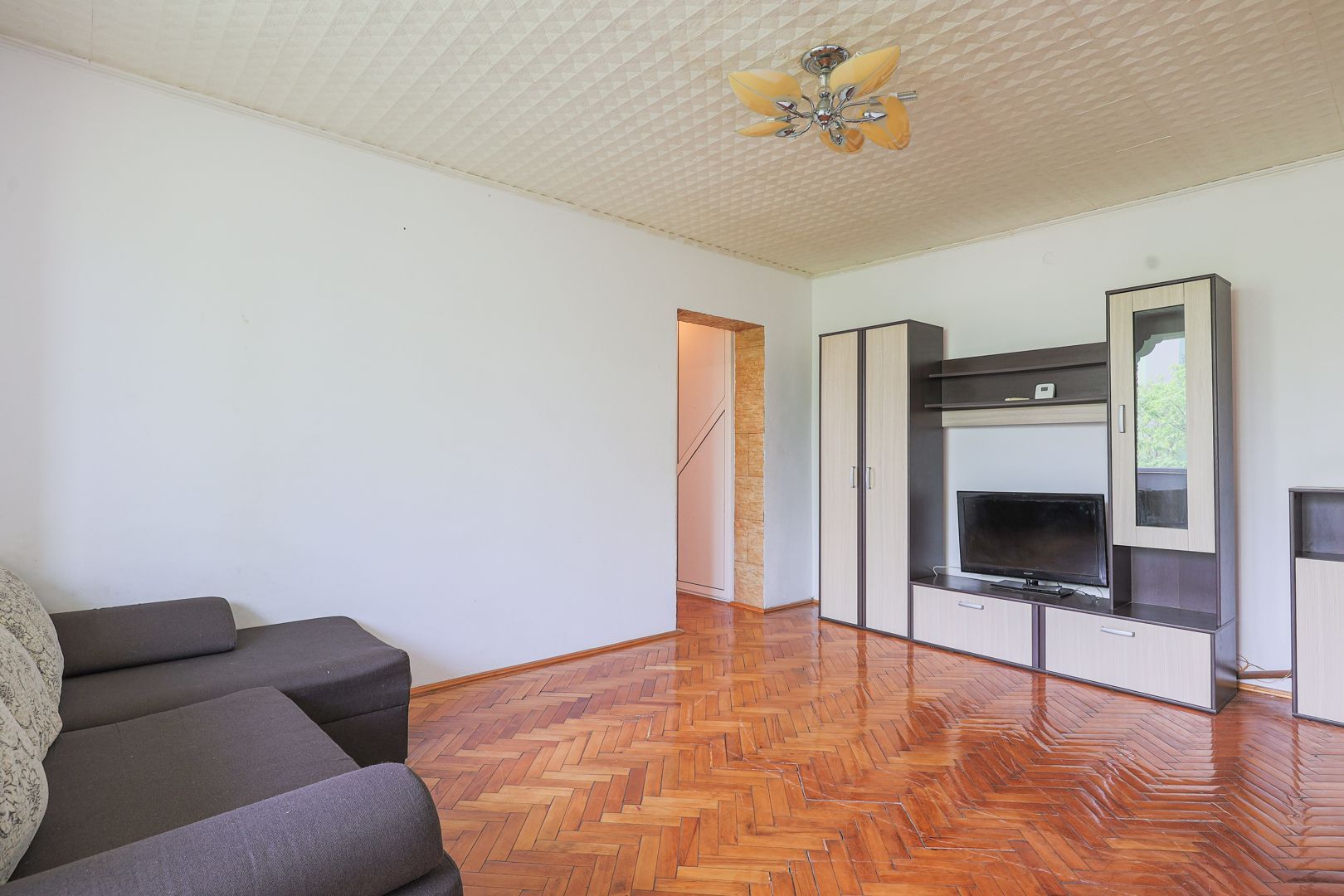 VANDUT! Apartament spațios 2 camere - Podgoria - COMISION 0% - Poză 3