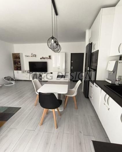 Apartament 3 camere Giroc etaj 1 - Poză 1