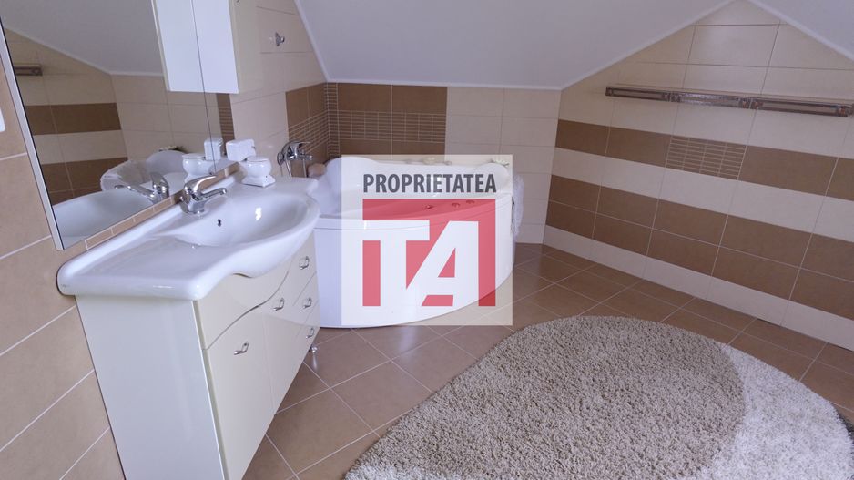 Casa spatioasa si teren de 1500mp Unguras - Poză 15