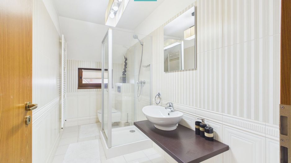 Vila moderna 5 camere Mosnita Noua - Poză 26