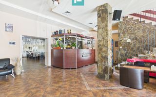 Casă și clădire de apartamente la Orțișoara - Poză 2