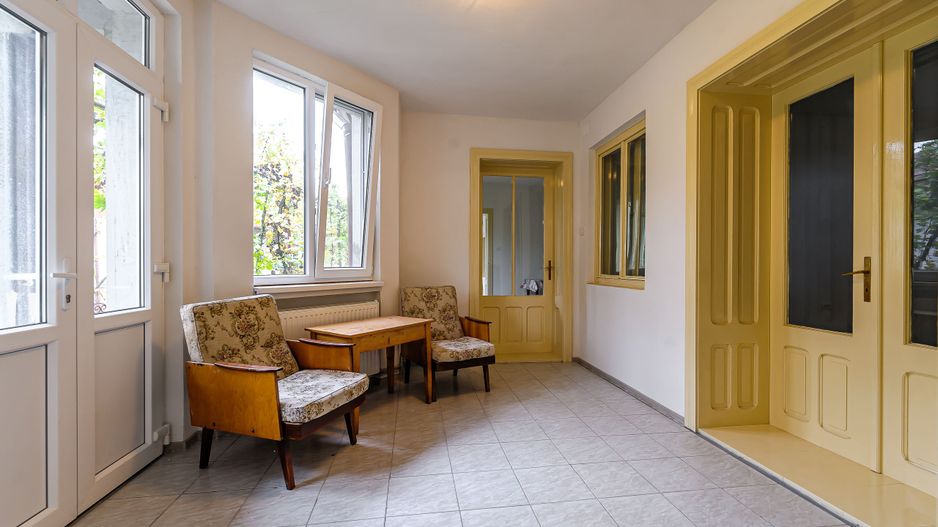 Casă la sol, renovată la gri, cu 3 camere în Nădlac * central - Poză 7