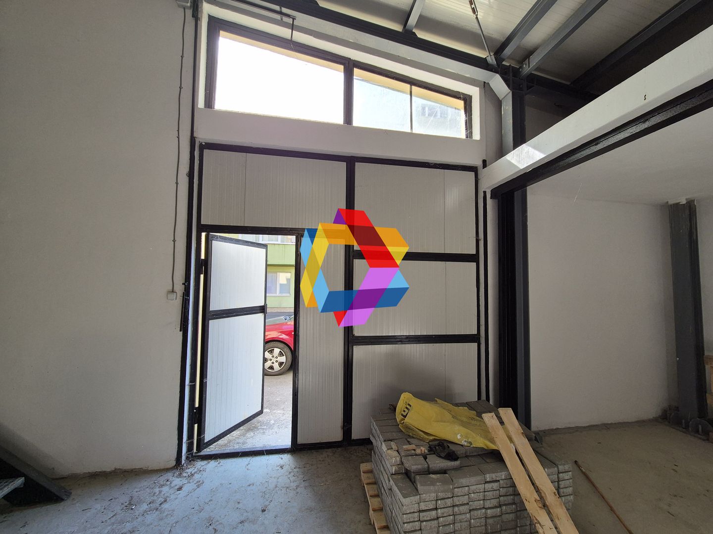 Spatiu de închiriat mica producție sau depozitare Brasov - 135 mp - Poză 2