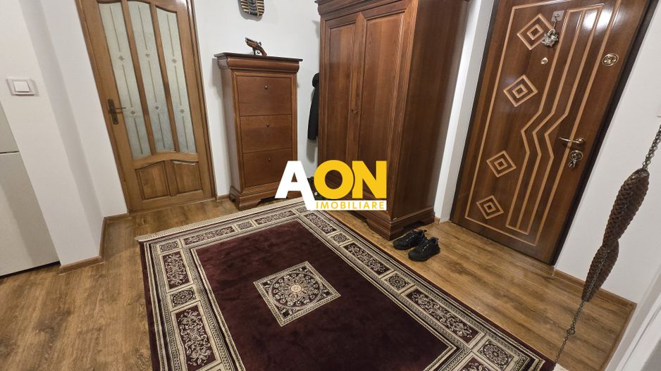 Apartament 2 Camere M-uri, Vedere spre Catedrala, Complet Renovat - Poză 10