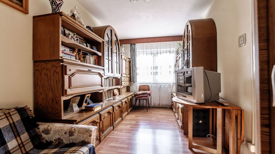 Rezervat! Apartament 3 camere, etajul 1 în zona Făt Frumos - Poză 4