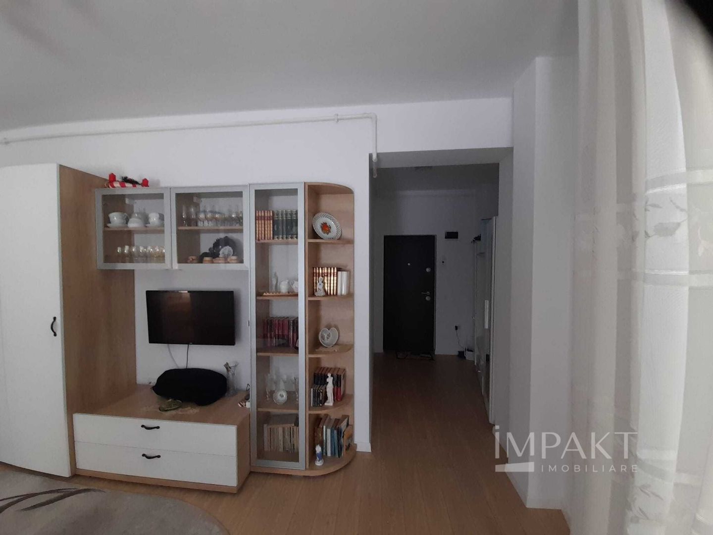 Apartament cu 2 camere in zona Semicentrala - Poză 3