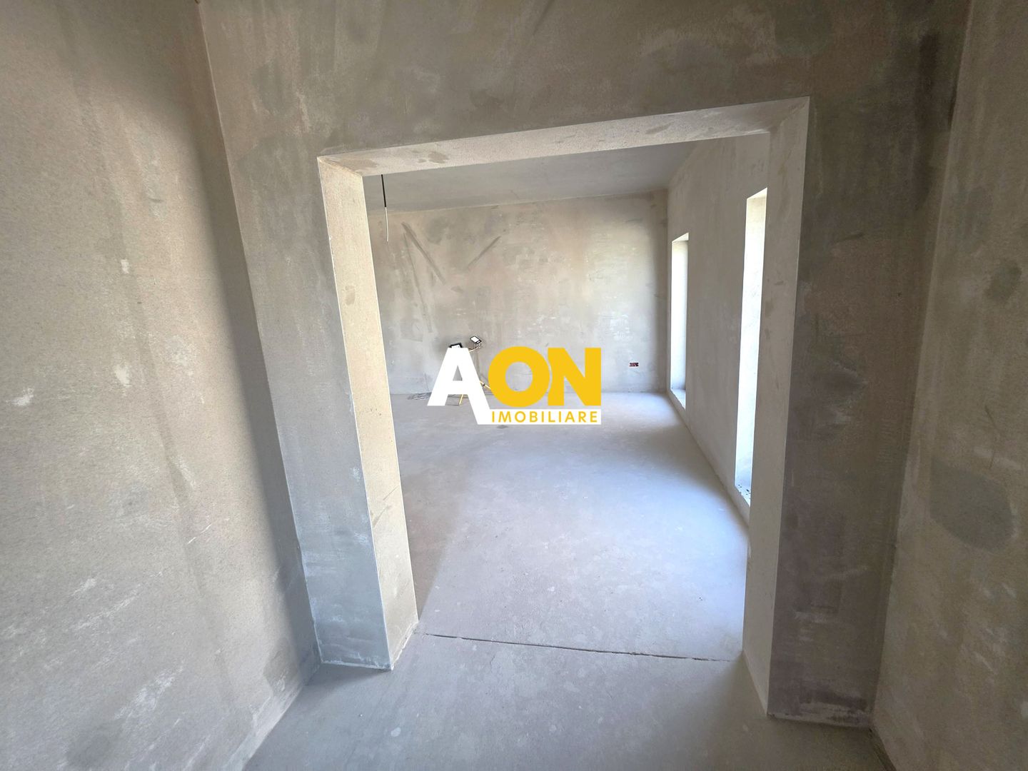 Duplex semifinisat, 4 camere,  250 mp teren, zona Schit - Poză 13