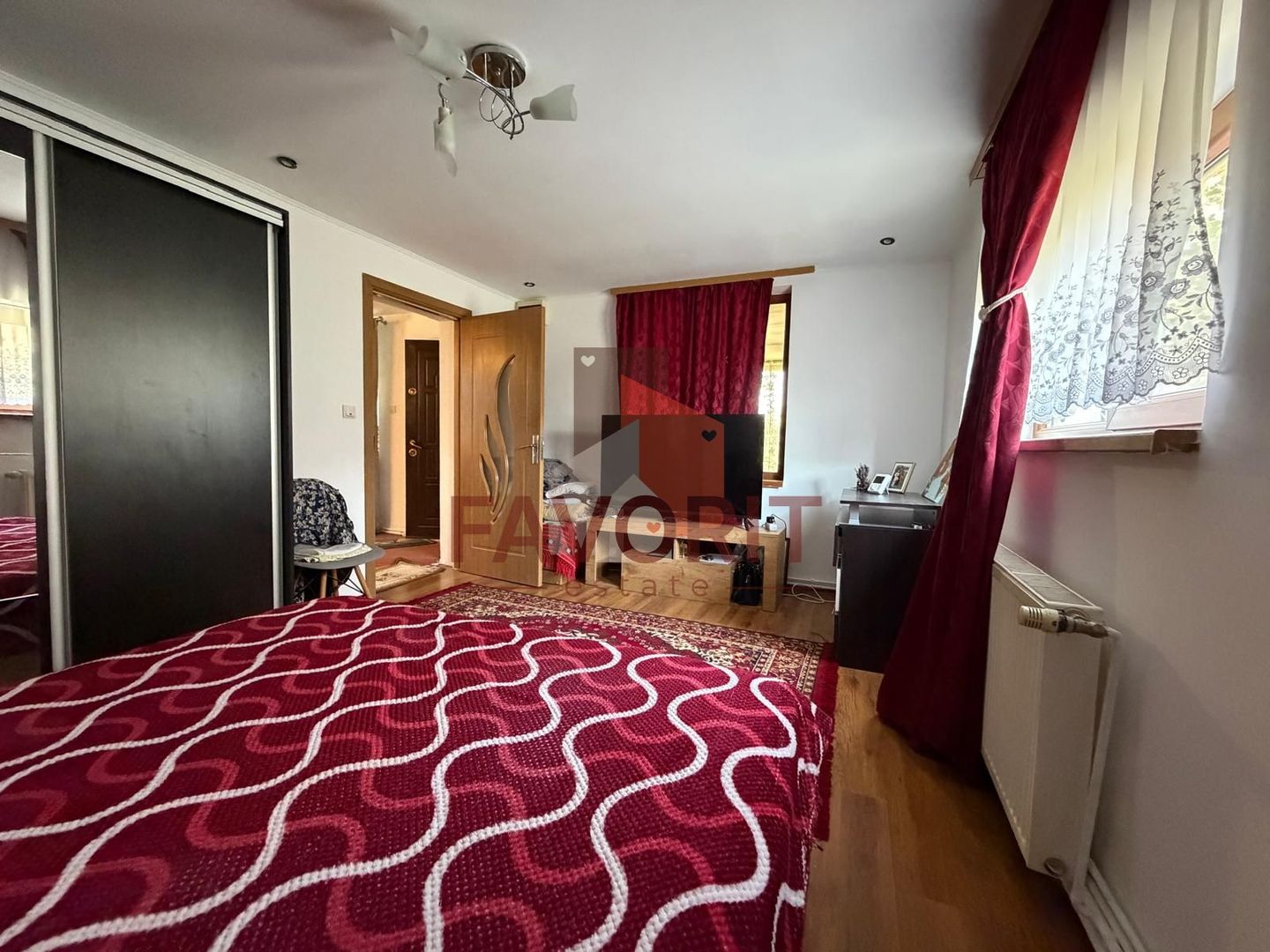 Individuala | 4 camere | Toate utilitatile | Mobilata | Asfalt | - Poză 7