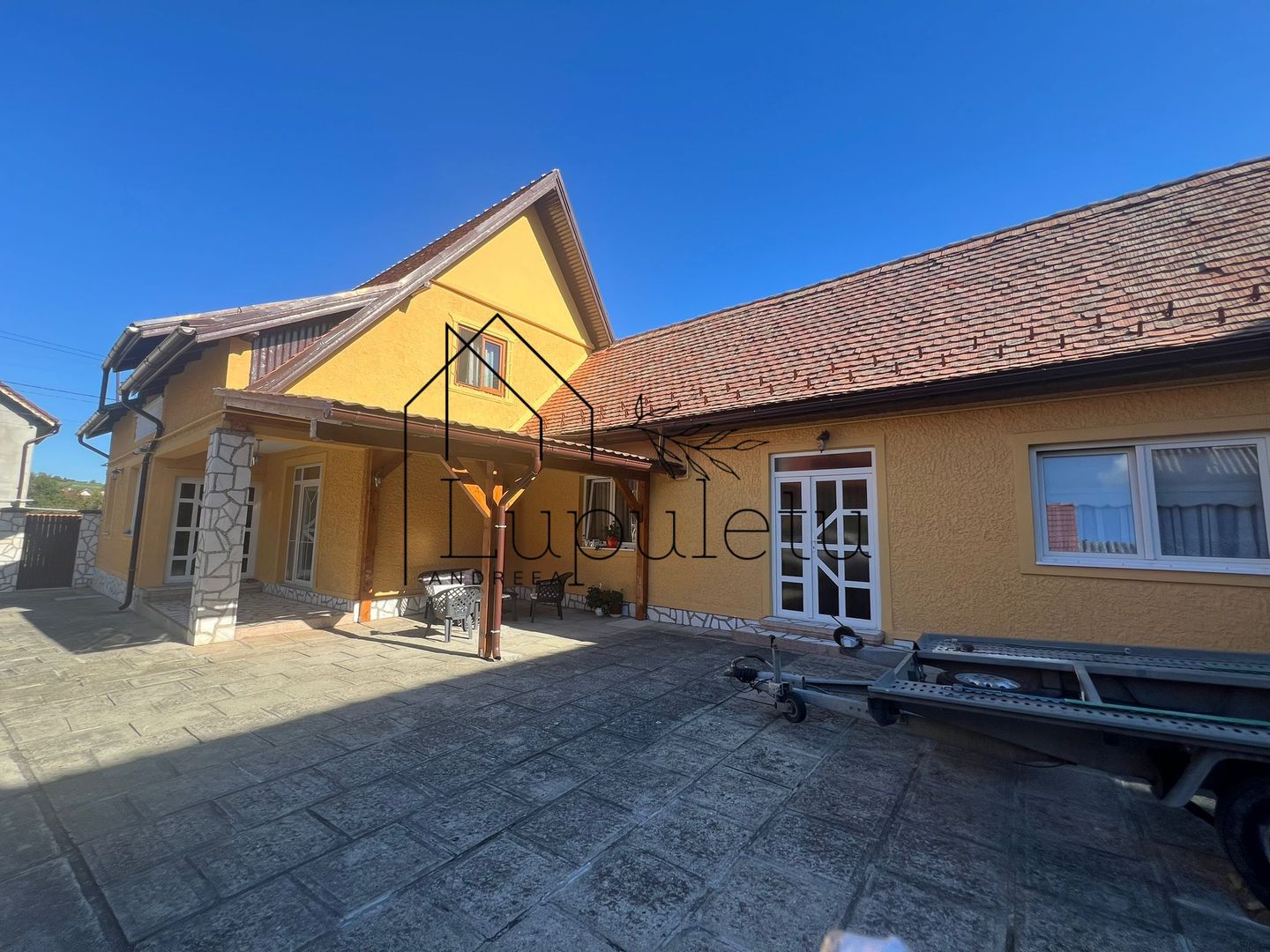 Casa de Vanzare Rasinari | 6 Camere | 200 MPU | Teren 979 MP | - Poză 6