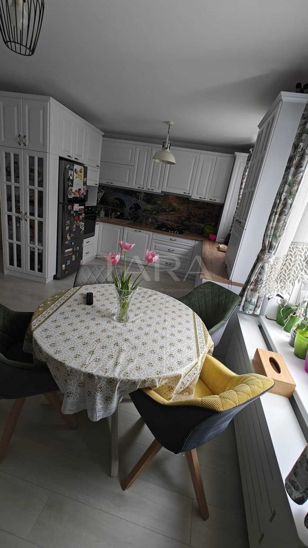 Apartament 3 camere, deosebit, zona Europa. - Poză 3