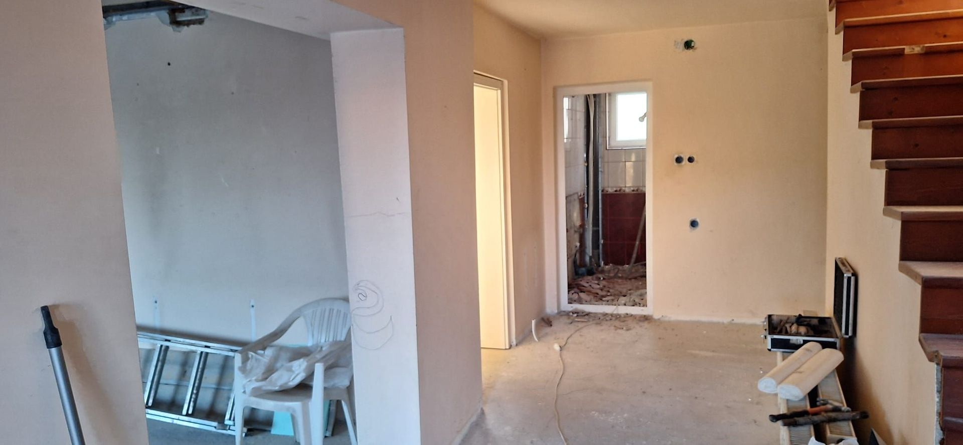 Casa singur in curte curte spatioasa zona Bartolomeu/Stupini - Poză 14