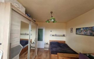 Apartament 3 camere Grigorescu. Locație excelentă, zona semoicentrala - Poză 1