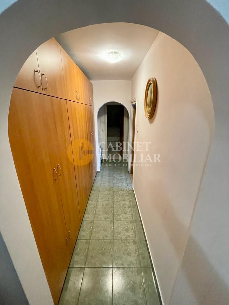 3 Camere Decomandat - Bloc dupa 80 - Etaj Intermediar - Podu Ros - Nicolina - Poză 6