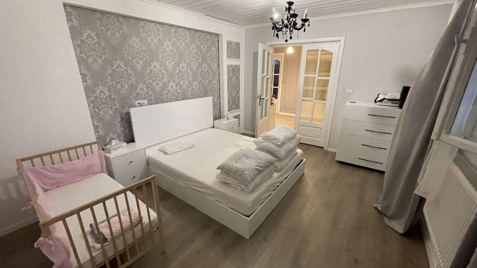 Casa S+P+E+M | 605 mp utili | 10 camere | 3 bucatarii | 4 bai | 3 terase | Garaj - Poză 10