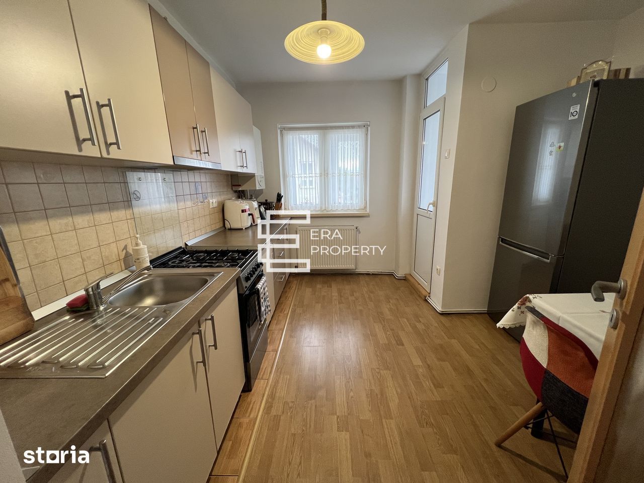 Apartament spațios cu 2 camere, 60 mp utili, Turnișor - Poză 1