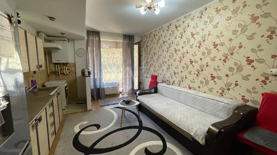 Apartament cu doua camere, zona Petrom. Confortabil si accesibil! - Poză 5