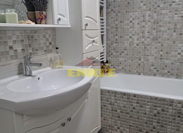 Apartament 3 camere, Zona Stejari, etaj 1 - Poză 5