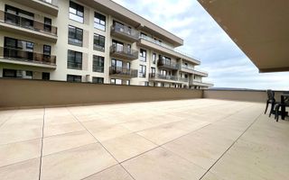 Apartament ultrafinisat cu terasa si view - Poză 10