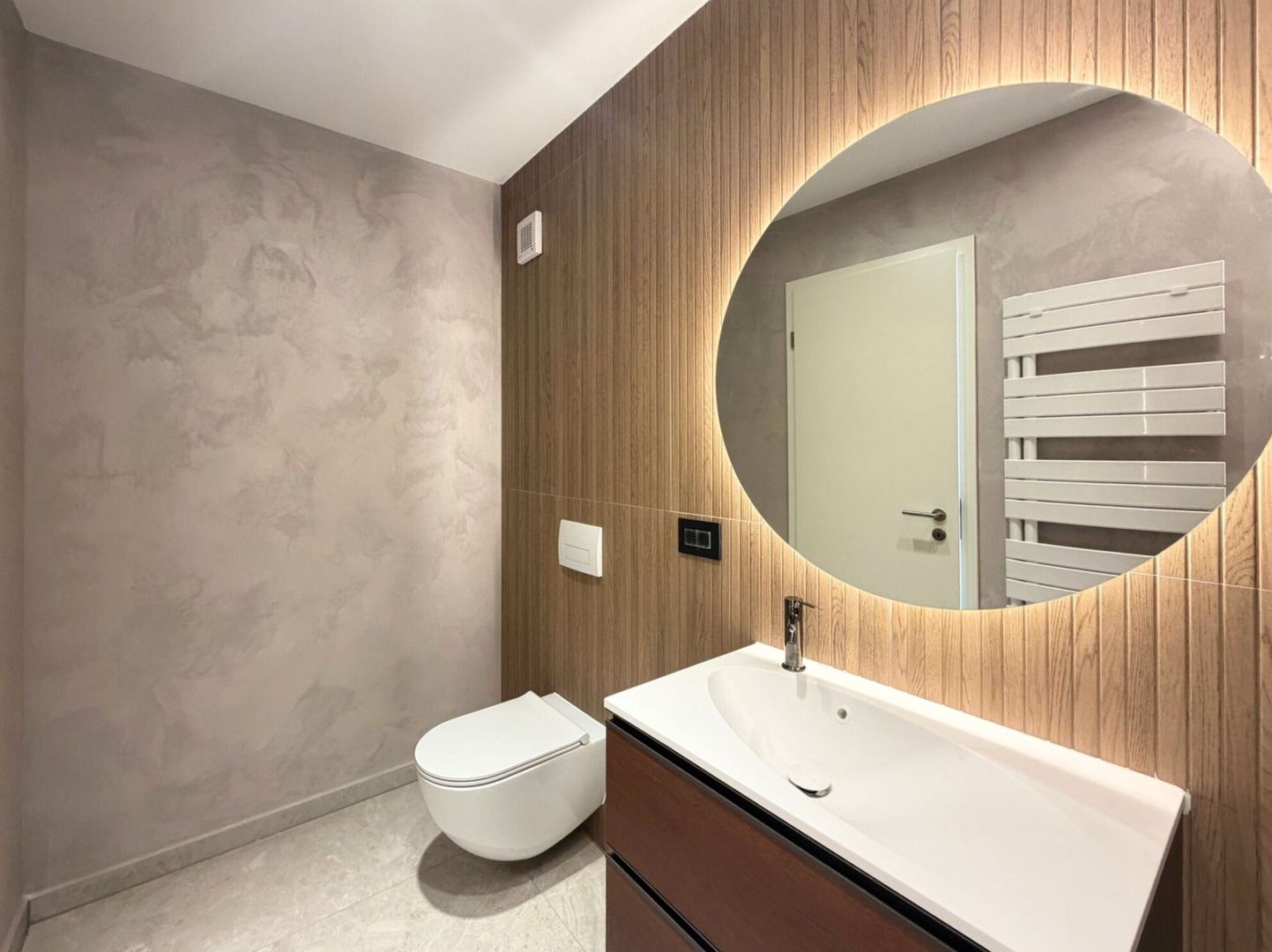 Kasper vânzare apartament de lux 2 camere nelocuit vedere libera spre Tâmpa - Poză 9