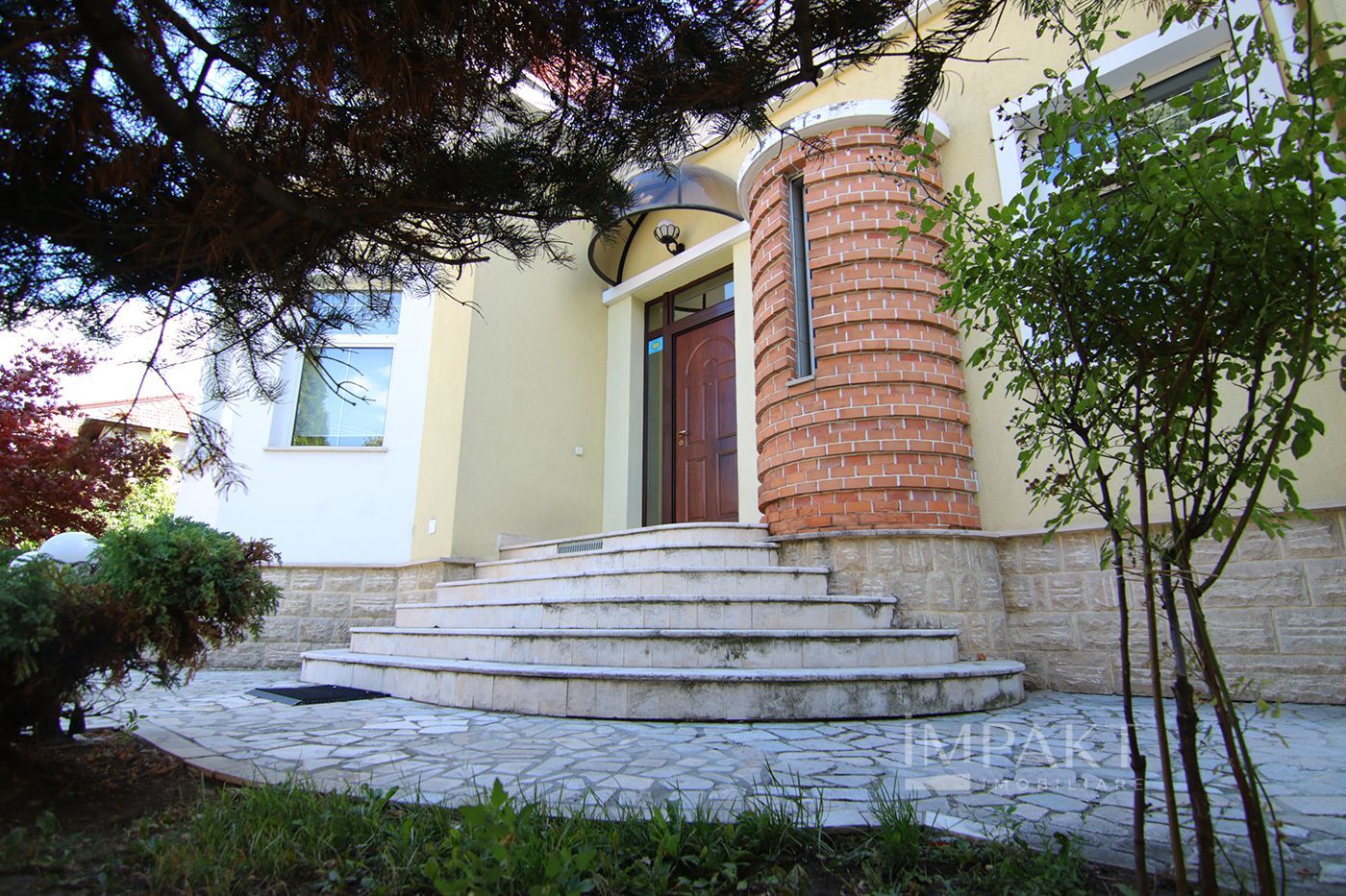 Casa individuala situata la 2 minute de Parcul Engels ! - Poză 23