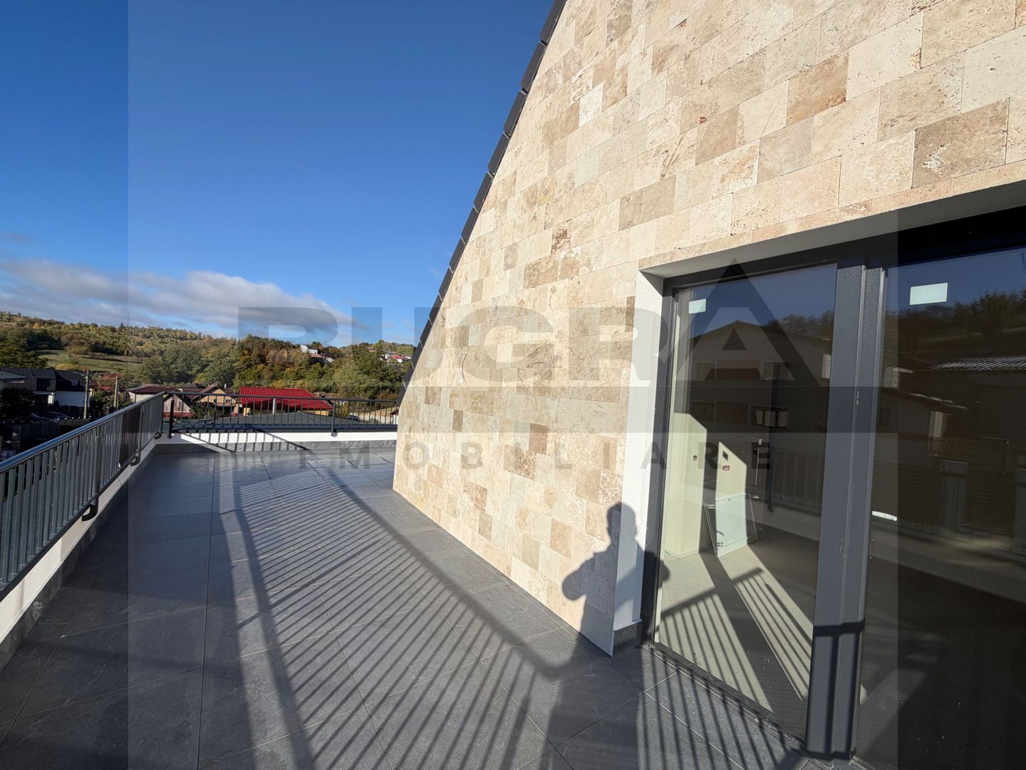 Casa cu arhitectura moderna 200mp, teren 800mp, Rooftop, zona Feleacu - Poză 16