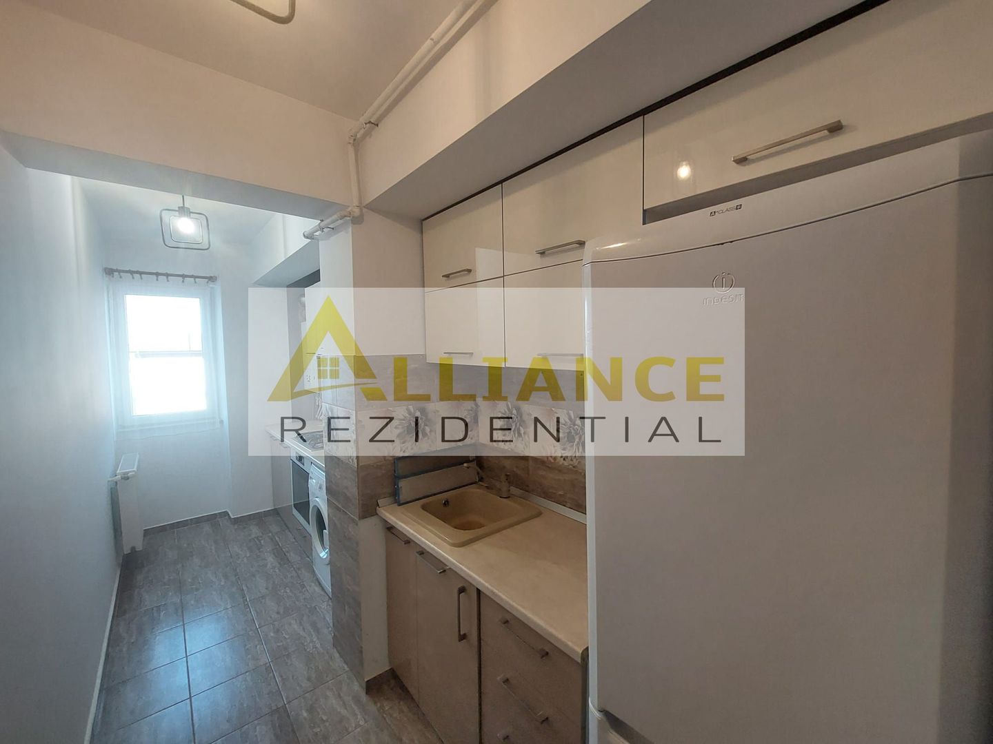 APARTAMENT 2 CAMERE DECOMANDAT – SECTOR 3 - LOC DE PARCARE INCLUS - Poză 4