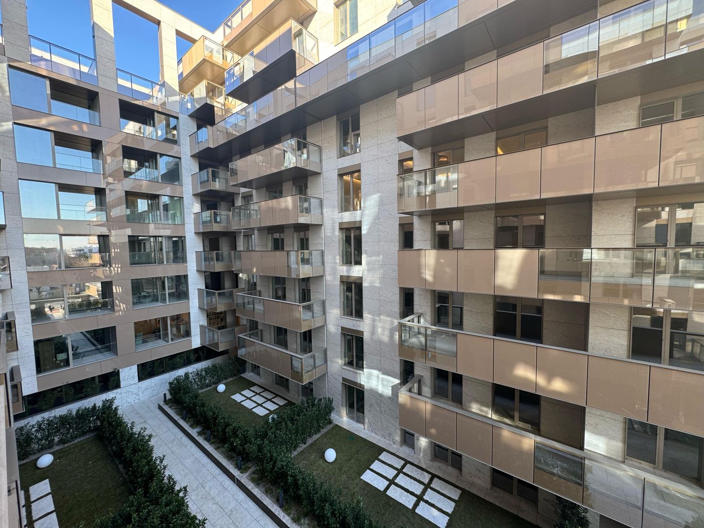 3 CAMERE LUX| 90 mp -Cortina 126| EROU IANCU NICOLAE - Poză 22