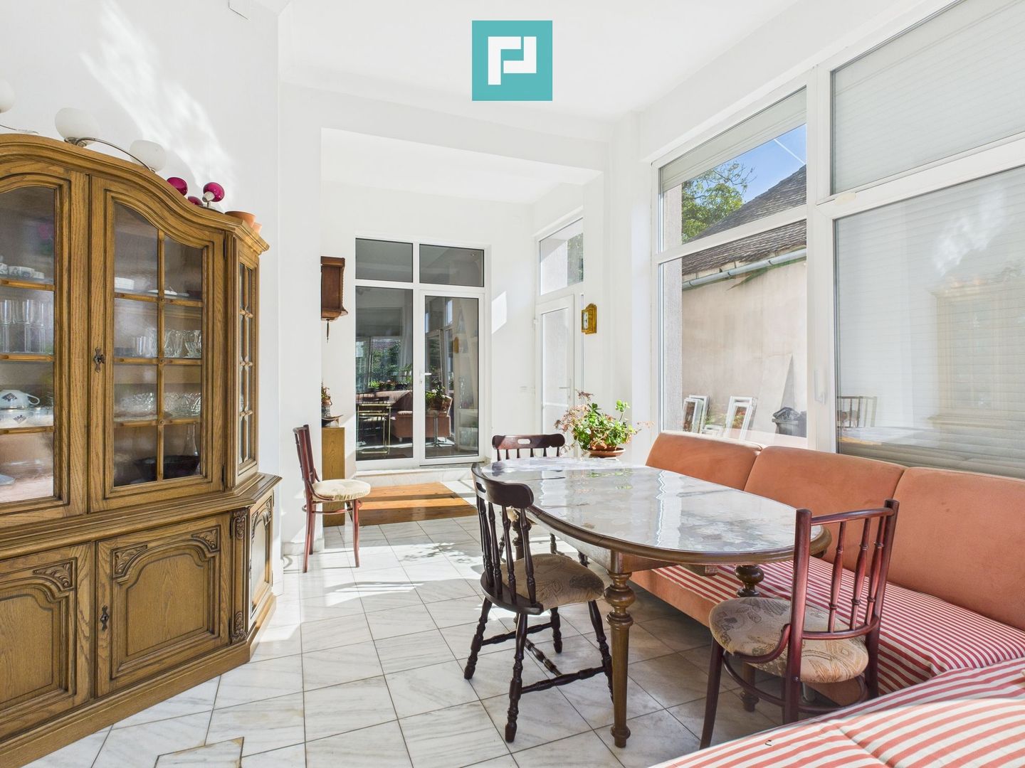 Casă cu piscină și teren generos, Sântana - Poză 35