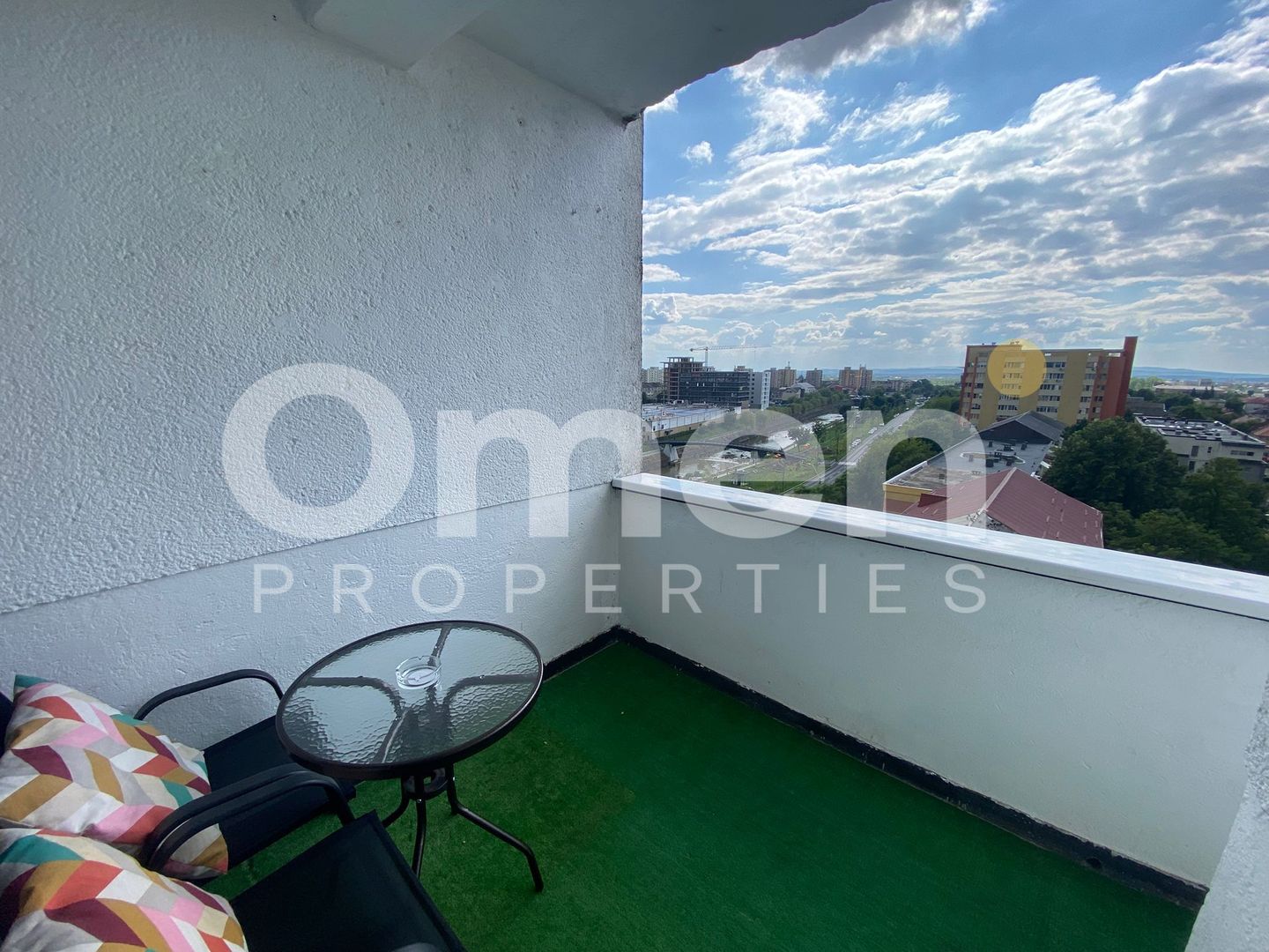 Garsoniera finisata modern, la etaj intermediar, cu priveliste panoramica - Poză 6