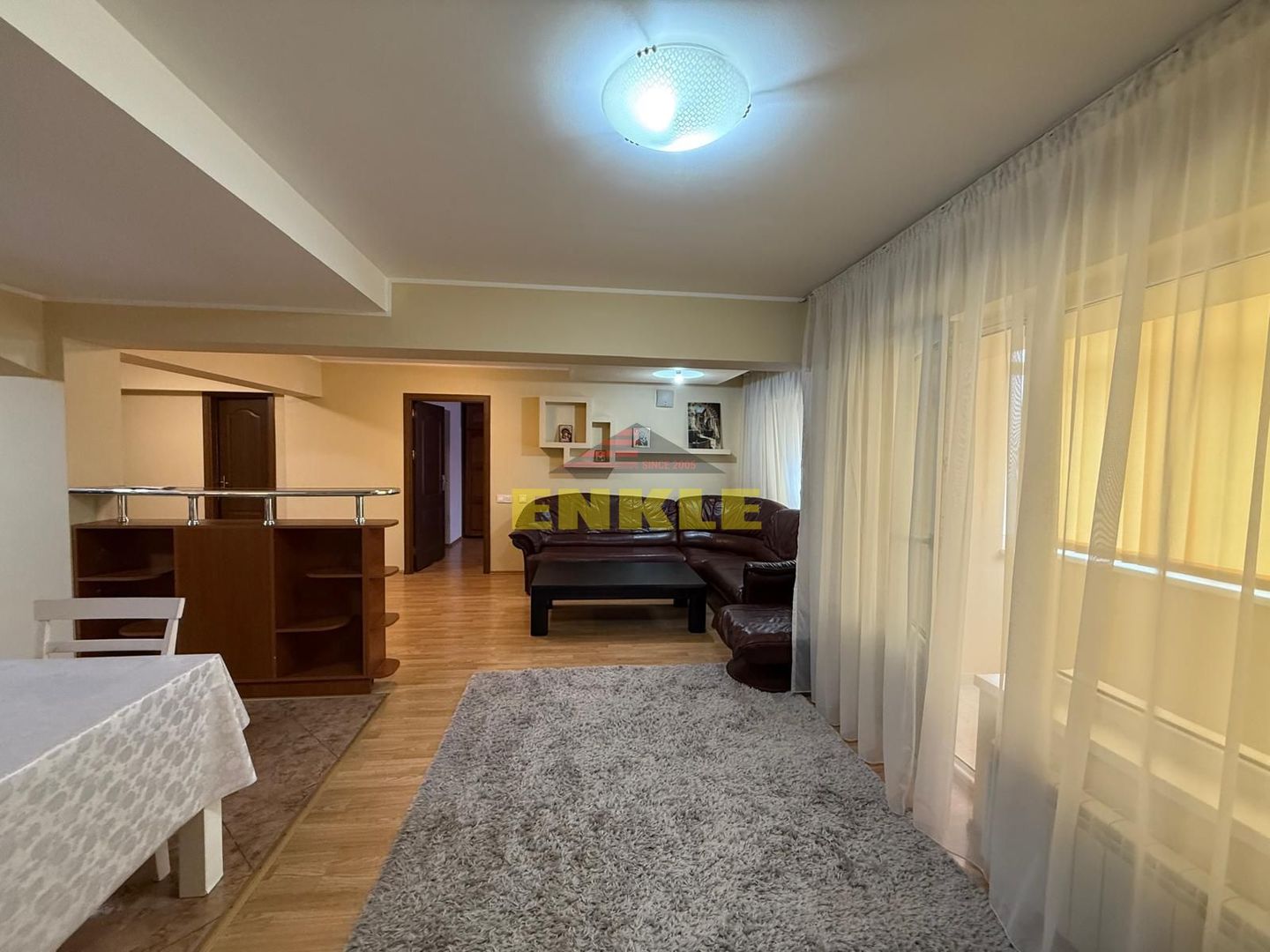 De închiriat apartament 3 camere – Zona Primăverii - Poză 2