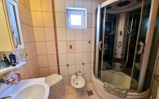 De vanzare casa 5 camere, 1200mp teren, zona ultracentrala - Poză 12