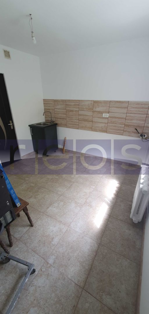 APARTAMENT DE VÂNZARE 3 CAMERE + LOC DE PARCARE ZONA PARC SEBASTIAN - Poză 3