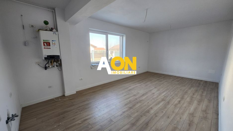 Apartament premium cu 3 camere, 2 bai, parter inalt, Cetate - Poză 1
