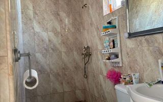 Cameră de închiriat în vilă personală, zona Vișani, Iași - Poză 4