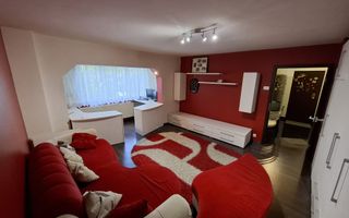 Lunei, ap 3 camere, etaj 2, CENTRALA GAZ, CLIMA, amenajat, renovat - Poză 1