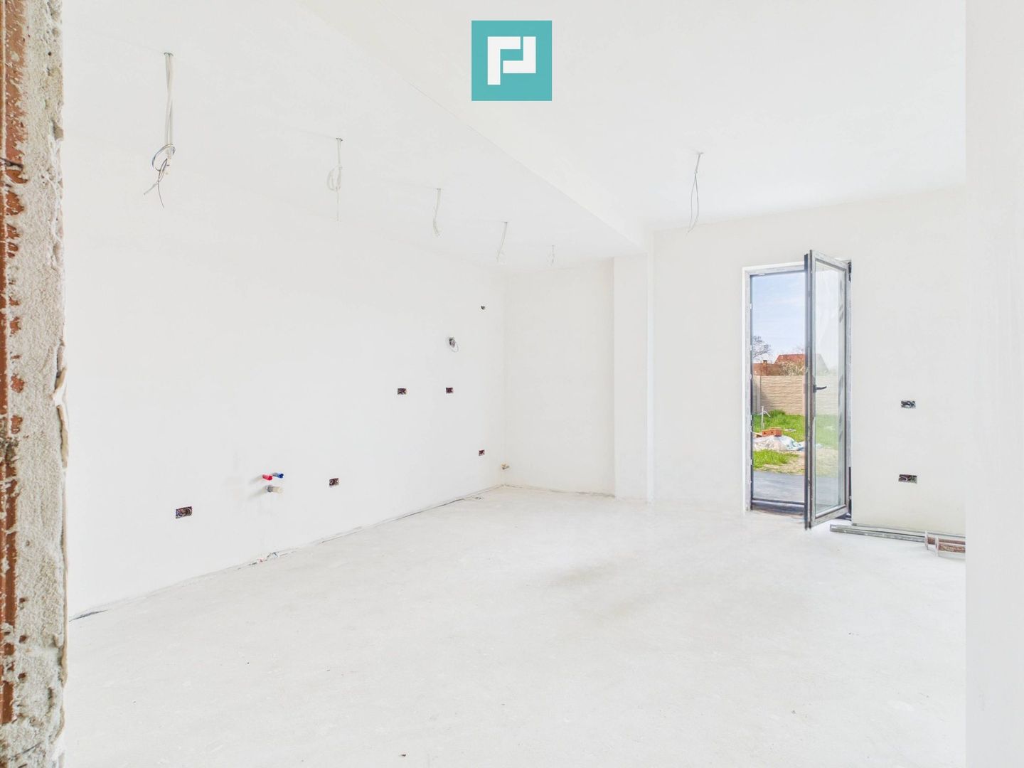 Duplex luminos 101 mp utili, teren 350mp în Covaci - Poză 12