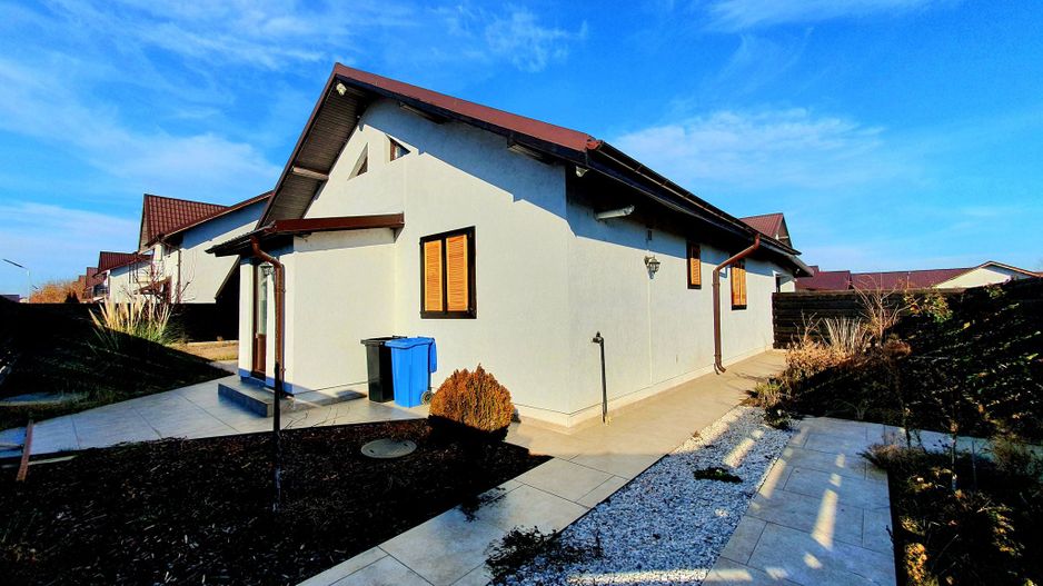 Casă FĂRĂ CUSUR, de vânzare, gata să te muți! - Poză 1