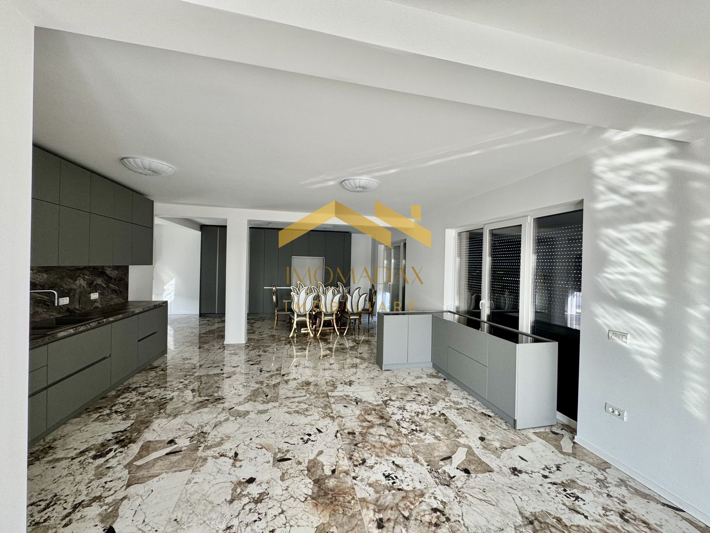 Ghiroda-Penthouse-Mobilat Complet - Poză 1