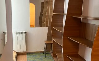 vand apartament 2 camere zona Bulevardul Revolutiei ,etaj 1, decomanda - Poză 8