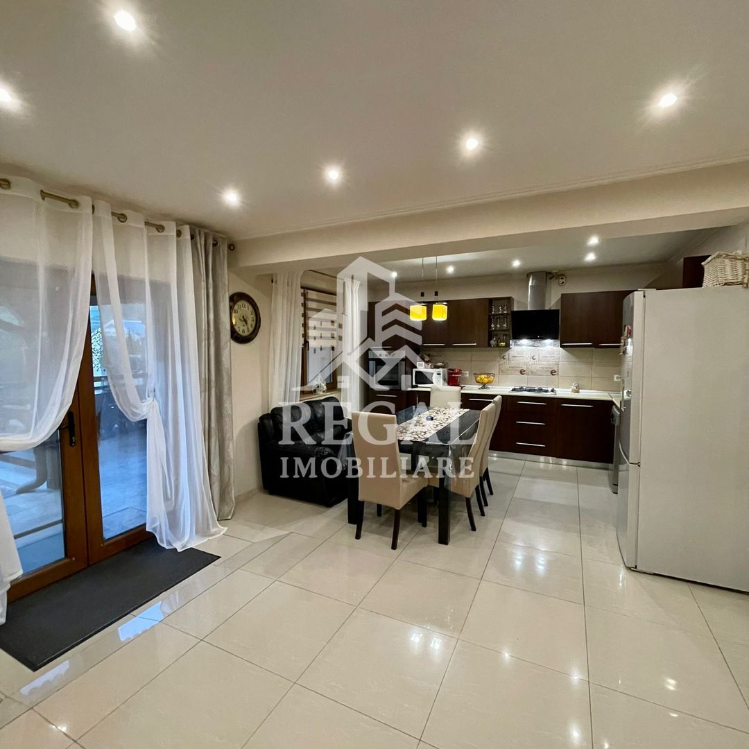 Casă deosebită, finisaje premium, ideală ptr. locuință sau investiție - Poză 2